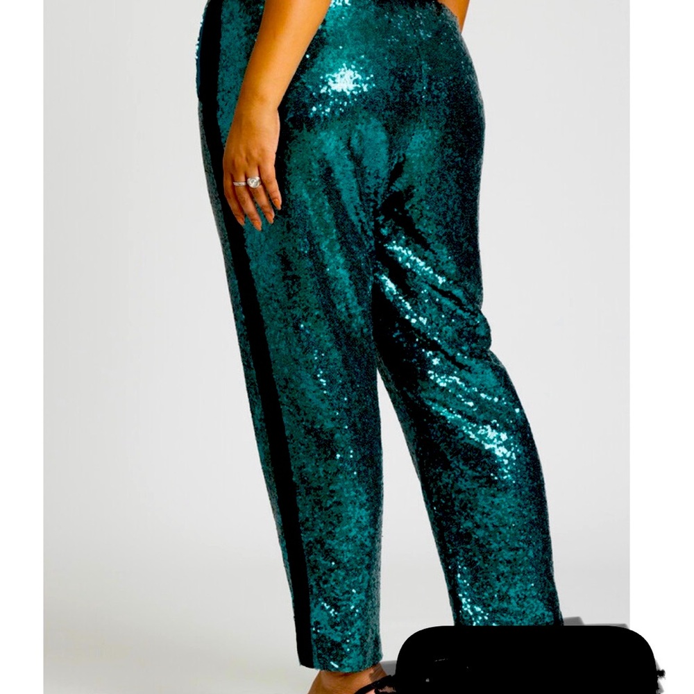 Comfy sequined pants in rich green